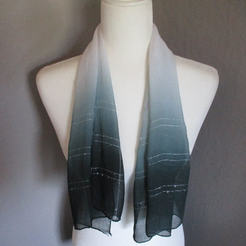 **2/12$** 1970s teal ombre scarf